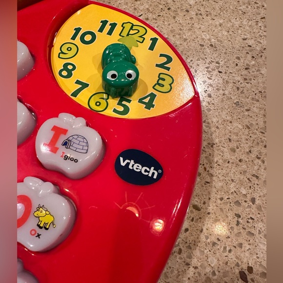 VTech Alphabet Apple Electronic Learning Toy Activities Play Modes Time Concepts - Picture 10 of 15
